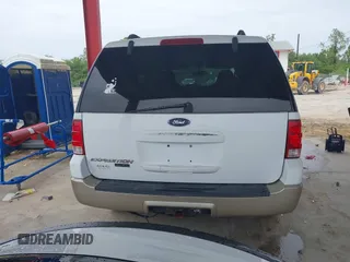 2005 Ford Expedition Eddie Bauer с VIN 1FMPU17505LB13376, выставлен на аукционе IAAI как лот 42424935 с пробегом 178 557 миль миль и . История ставок и продаж доступна на DreamBid. Изображение 16.