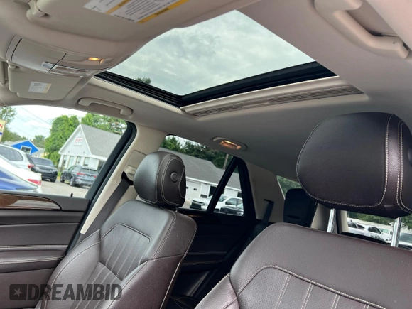 2016 Mercedes-Benz GLE 350 with VIN 4JGDA5HB5GA741861, listed as a Copart auction lot 64332805 with 175,589 mi miles and Clean title. Bid and sale history available at DreamBid. Image 9.