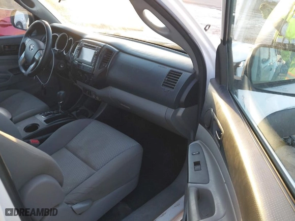 2013 Toyota Tacoma with VIN 3TMLU4EN4DM114955, listed as a IAAI auction lot 41346932 with 145,073 mi miles. Bid and sale history available at carsss.com. Image 5.
