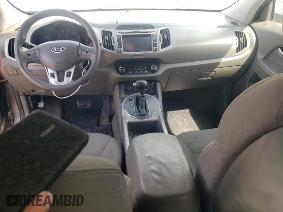 2011 Kia Sportage LX z VIN KNDPB3A2XB7062218, wystawiony jako Copart lot #54433555 z przebiegiem 132 819 mil mil oraz Szkoda całkowita • Salvage title. Historia ofert i sprzedaży dostępna na DreamBid. Obrazek 8.