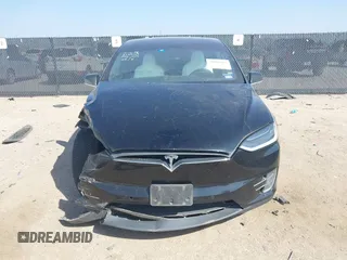 2019 Tesla Model X 75D with VIN 5YJXCBE22KF184504, listed as a IAAI auction lot 41802023 with 137,094 mi miles. Bid and sale history available at carsss.com. Image 12.