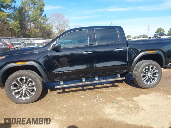 2023 GMC Canyon 4WD Denali with VIN 1GTP6FEK9P1146606, listed as a IAAI auction lot 41330983 with 18,907 mi miles and . Bid and sale history available at DreamBid. Image 14.