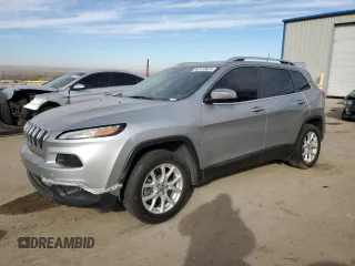 2018 Jeep Cherokee Latitude with VIN 1C4PJLCB7JD539767, listed as a Copart auction lot 87133824 with 161,979 mi miles and Salvage Title. Bid and sale history available at carsss.com. Image 1.