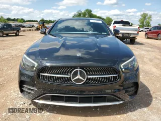 2021 Mercedes-Benz E 350 z VIN W1KZF8EB7MA882336, wystawiony jako Copart lot #53719515 z przebiegiem 26 522 mil mil oraz Szkoda całkowita • Salvage title. Historia ofert i sprzedaży dostępna na DreamBid. Obrazek 5.