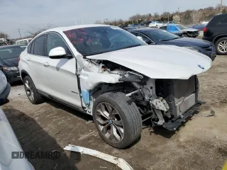 2018 BMW X4 xDrive28i with VIN 5UXXW3C5XJ0Z59928, listed as a Copart auction lot 48525724 with 87,696 mi miles. Bid and sale history available at carsss.com. Image 4.