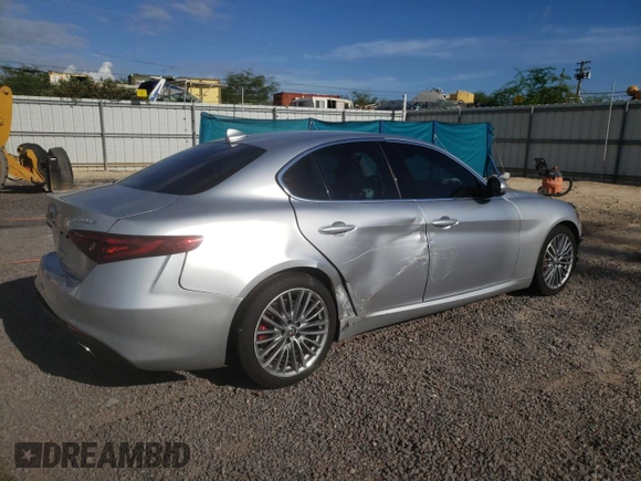 2017 Alfa Romeo Giulia Ti with VIN ZARFAECN6H7550369, listed as a Copart auction lot 37557893 with 14,876 mi miles. Bid and sale history available at carsss.com. Image 3.