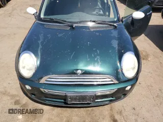 2006 MINI Hardtop with VIN WMWRC33546TK15957, listed as a Copart auction lot 54660995 with 100,893 mi miles and Clean Title. Bid and sale history available at DreamBid. Image 11.