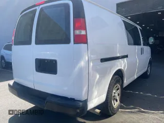 2012 Chevrolet Express Cargo z VIN 1GCSGAFXXC1137699, wystawiony jako IAAI lot #42534166 z przebiegiem 249 234 mil mil oraz . Historia ofert i sprzedaży dostępna na DreamBid. Obrazek 15.