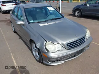 2005 Mercedes-Benz C 230 Kompressor z VIN WDBRF40J95F691358, wystawiony jako IAAI lot #41992861 z przebiegiem Nie podano mil oraz . Historia ofert i sprzedaży dostępna na DreamBid. Obrazek 6.