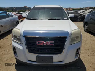 2014 GMC Terrain SLE z VIN 2GKALMEK0E6145555, wystawiony jako Copart lot #60759175 z przebiegiem 235 015 mil mil oraz Czysty tytuł • Clean title. Historia ofert i sprzedaży dostępna na DreamBid. Obrazek 5.