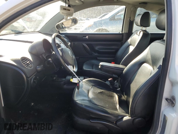 2009 Volkswagen New Beetle Coupe S with VIN 3VWPW31C39M512494, listed as a Copart auction lot 42221465 with 168,850 mi miles and Salvage Title. Bid and sale history available at carsss.com. Image 7.