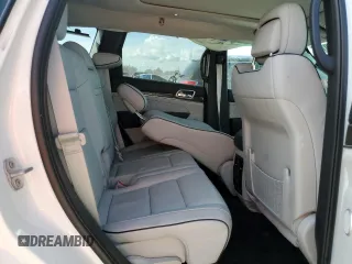 2018 Jeep Grand Cherokee Summit с VIN 1C4RJEJG6JC358829, выставлен на аукционе Copart как лот 85957014 с пробегом 76 084 миль миль и Списание • Salvage title. История ставок и продаж доступна на DreamBid. Изображение 12.