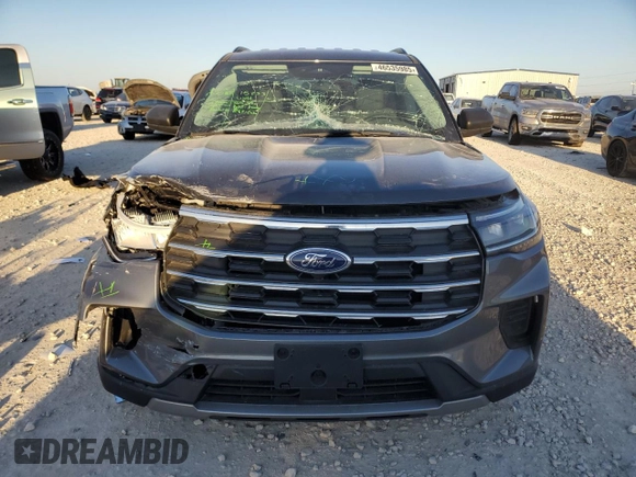 2025 Ford Explorer Active with VIN 1FMUK7DH6SGA22563, listed as a Copart auction lot 46535985 with 4,811 mi miles and Salvage Title. Bid and sale history available at carsss.com. Image 5.