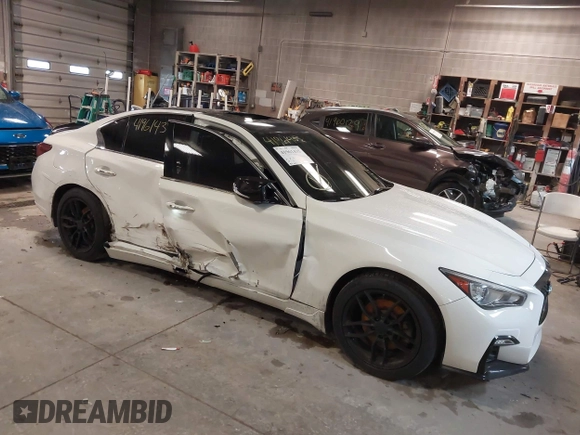 2018 Infiniti Q50 3.0t Luxe with VIN JN1EV7AR5JM436336, listed as a IAAI auction lot 41961435 with 87,671 mi miles. Bid and sale history available at carsss.com. Image 1.