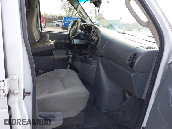 2008 Ford Econoline Cargo Commercial with VIN 1FTSE34L38DA85713, listed as a IAAI auction lot 41789119 with 182,002 mi miles and . Bid and sale history available at DreamBid. Image 5.