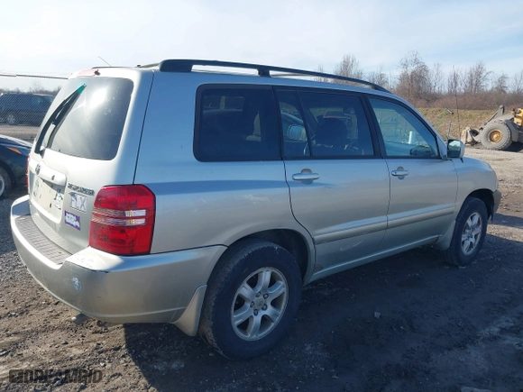 2003 Toyota Highlander with VIN JTEHF21A030157807, listed as a IAAI auction lot 41822036 with 253,295 mi miles. Bid and sale history available at carsss.com. Image 4.