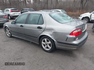 2004 Saab 9-5 Arc with VIN YS3ED49A143512764, listed as a IAAI auction lot 41866789 with 114,796 mi miles. Bid and sale history available at carsss.com. Image 3.