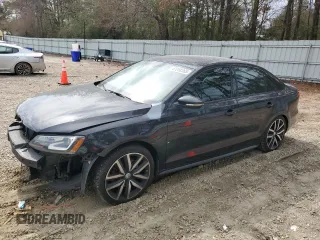 2015 Volkswagen Jetta GLI SE z VIN 3VW4S7AJXFM401098, wystawiony jako Copart lot #47258365 z przebiegiem 167 313 mil mil oraz Szkoda całkowita • Salvage title. Historia ofert i sprzedaży dostępna na DreamBid. Obrazek 1.