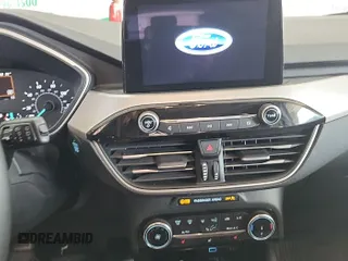2022 Ford Escape SE with VIN 1FMCU9G64NUB33193, listed as a IAAI auction lot 42733930 with 73,871 mi miles and . Bid and sale history available at DreamBid. Image 14.