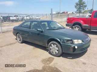 2001 Toyota Camry CE with VIN 4T1BG22K91U038427, listed as a IAAI auction lot 41980946 with 151,145 mi miles. Bid and sale history available at carsss.com. Image 1.