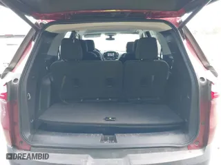 2019 Chevrolet Traverse LT Cloth with VIN 1GNERGKW9KJ259919, listed as a IAAI auction lot 40402725 with 114,645 mi miles. Bid and sale history available at carsss.com. Image 8.