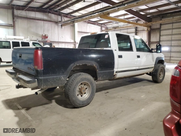 1999 GMC Sierra 2500 Crew Cab with VIN 1GTGK23R9XF047744, listed as a Copart auction lot 70817814 with NaN miles and Salvage Title. Bid and sale history available at carsss.com. Image 3.
