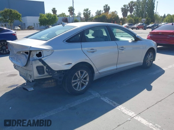 2016 Hyundai Sonata SE with VIN 5NPE24AF2GH386525, listed as a IAAI auction lot 42429207 with 125,833 mi miles and . Bid and sale history available at DreamBid. Image 4.