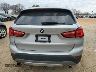 2016 BMW X1 xDrive28i z VIN WBXHT3C30GP883538, wystawiony jako Copart lot #46283315 z przebiegiem 70 696 mil mil oraz Szkoda całkowita • Salvage title. Historia ofert i sprzedaży dostępna na DreamBid. Obrazek 6.