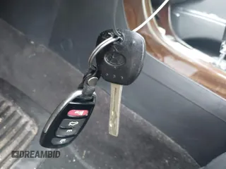 2009 Hyundai Azera Limited с VIN KMHFC46F79A372233, выставлен на аукционе IAAI как лот 42522389 с пробегом 193 783 миль миль и . История ставок и продаж доступна на DreamBid. Изображение 11.