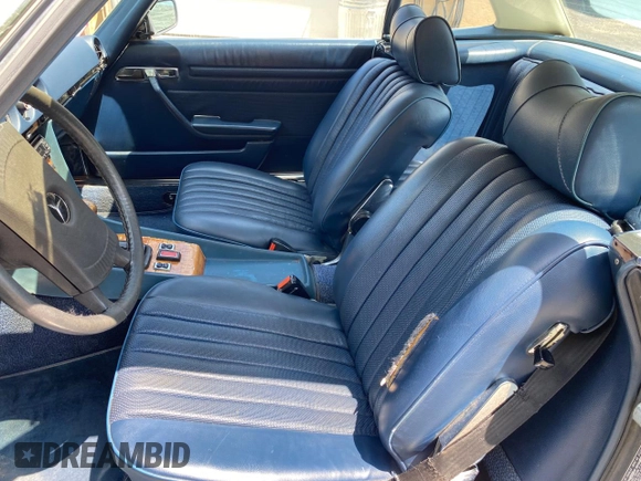 1975 Mercedes-Benz SL with VIN 10704412027415, listed as a Copart auction lot 82576724 with 105,242 mi miles and Clean title. Bid and sale history available at DreamBid. Image 9.