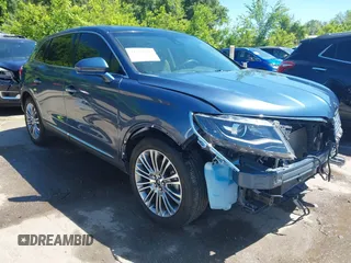 2018 Lincoln MKX Reserve z VIN 2LMPJ8LR5JBL38708, wystawiony jako IAAI lot #42270495 z przebiegiem 47 856 mil mil oraz . Historia ofert i sprzedaży dostępna na DreamBid. Obrazek 1.