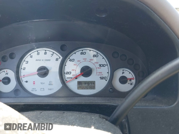 2001 Ford Escape XLS with VIN 1FMYU01141KA46852, listed as a IAAI auction lot 41616606 with 225,752 mi miles and . Bid and sale history available at DreamBid. Image 7.