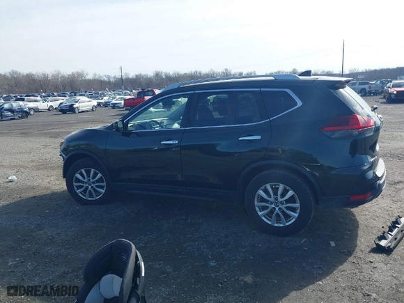 2020 Nissan Rogue SL with VIN 5N1AT2MT1LC706629, listed as a IAAI auction lot 41585237 with 123,745 mi miles. Bid and sale history available at carsss.com. Image 15.