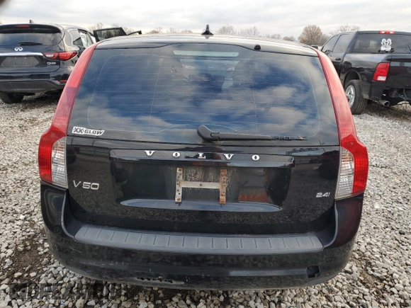 2010 Volvo V50 with VIN YV1382MW9A2563063, listed as a Copart auction lot 82183694 with 181,464 mi miles and Salvage Title. Bid and sale history available at carsss.com. Image 6.