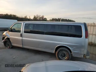 2001 Chevrolet Express with VIN 1GAHG39RX11106199, listed as a Copart auction lot 81802994 with 171,548 mi miles and Salvage Title. Bid and sale history available at carsss.com. Image 2.