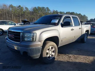 2008 GMC Sierra 1500 Work Truck with VIN 2GTEK133781178421, listed as a IAAI auction lot 41441844 with 213,315 mi miles. Bid and sale history available at carsss.com. Image 18.