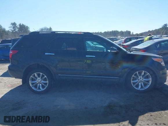 2014 Ford Explorer XLT z VIN 1FM5K8D87EGA15409, wystawiony jako IAAI lot #41768883 z przebiegiem 121 207 mil mil oraz . Historia ofert i sprzedaży dostępna na DreamBid. Obrazek 13.