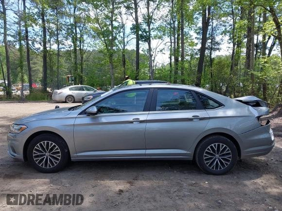 2020 Volkswagen Jetta S with VIN 3VWCB7BU8LM076922, listed as a IAAI auction lot 42123187 with 28,141 mi miles and . Bid and sale history available at DreamBid. Image 14.