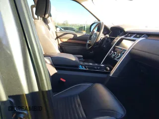 2018 Land Rover Discovery HSE Luxury with VIN SALRT2RV3JA053899, listed as a IAAI auction lot 41051056 with 95,373 mi miles. Bid and sale history available at carsss.com. Image 5.