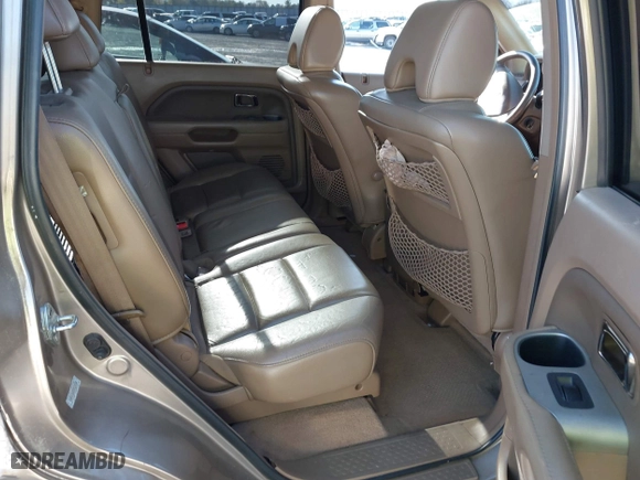 2007 Honda Pilot EX-L with VIN 5FNYF28537B024558, listed as a IAAI auction lot 41806196 with 196,256 mi miles. Bid and sale history available at carsss.com. Image 8.