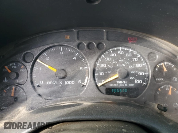 2001 GMC Jimmy SLE with VIN 1GKDT13W512196056, listed as a Copart auction lot 46338225 with 205,918 mi miles and Salvage Title. Bid and sale history available at carsss.com. Image 9.