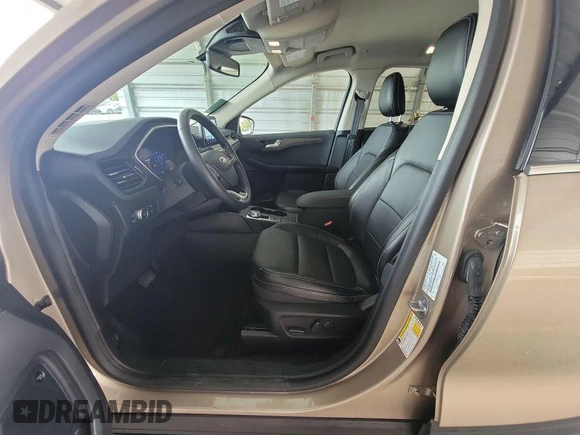 2020 Ford Escape Titanium Hybrid with VIN 1FMCU0DZ5LUB81972, listed as a IAAI auction lot 42679188 with 19,400 mi miles and . Bid and sale history available at DreamBid. Image 5.