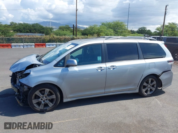2011 Toyota Sienna SE with VIN 5TDXK3DC5BS062055, listed as a IAAI auction lot 42140951 with 141,539 mi miles and . Bid and sale history available at DreamBid. Image 6.