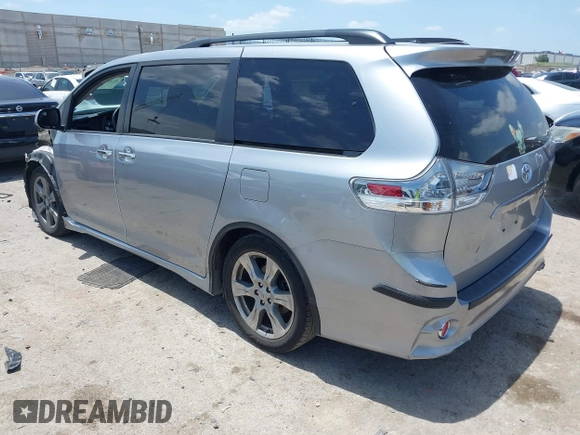 2017 Toyota Sienna SE z VIN 5TDXZ3DC2HS873638, wystawiony jako IAAI lot #42448622 z przebiegiem 55 568 mil mil oraz . Historia ofert i sprzedaży dostępna na DreamBid. Obrazek 3.