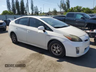 2010 Toyota Prius II z VIN JTDKN3DU5A5203320, wystawiony jako Copart lot #56886375 z przebiegiem 114 995 mil mil oraz Czysty tytuł • Clean title. Historia ofert i sprzedaży dostępna na DreamBid. Obrazek 4.