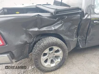 2019 Ram 1500 Big Horn/Lone Star with VIN 1C6SRFFT8KN648380, listed as a IAAI auction lot 41941356 with 28,251 mi miles. Bid and sale history available at carsss.com. Image 6.