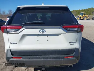 2019 Toyota RAV4 Limited with VIN JTMN1RFV1KD517037, listed as a IAAI auction lot 41844316 with 66,961 mi miles. Bid and sale history available at carsss.com. Image 17.