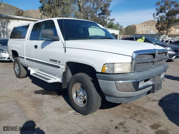 1998 Dodge Ram 1500 with VIN 1B7HF13Z6WJ260648, listed as a IAAI auction lot 41678745 with 242,876 mi miles. Bid and sale history available at carsss.com. Image 1.
