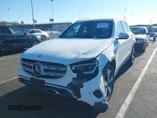 2020 Mercedes-Benz GLC 300 z VIN WDC0G8EB4LF716707, wystawiony jako IAAI lot #41695111 z przebiegiem 27 715 mil mil oraz . Historia ofert i sprzedaży dostępna na DreamBid. Obrazek 17.