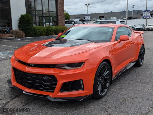 2019 Chevrolet Camaro ZL1 with VIN 1G1FJ1R64K0118617, listed as a Copart auction lot 44294925 with 18,617 mi miles and Clean Title. Bid and sale history available at carsss.com. Image 2.
